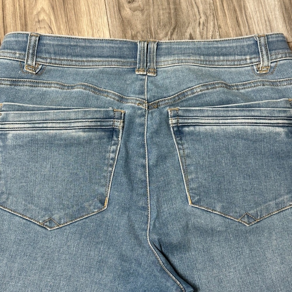 Democracy Ab Technology Flare Leg Jeans Light Wash Raw Hem Size 12 - Picture 3 of 8